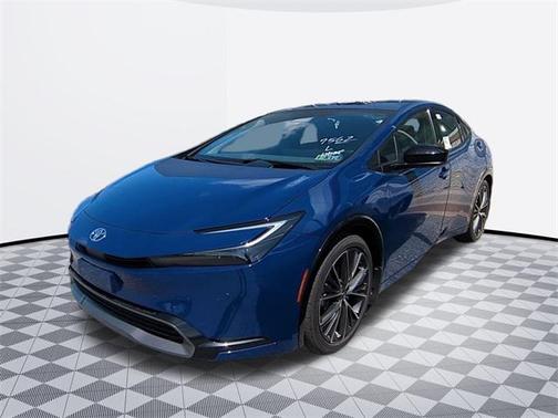 2025 Toyota Prius XLE