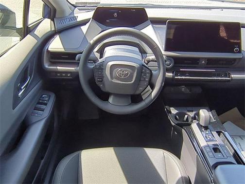 2025 Toyota Prius XLE