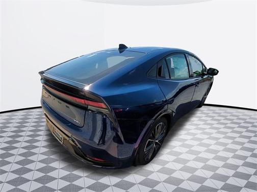2025 Toyota Prius XLE