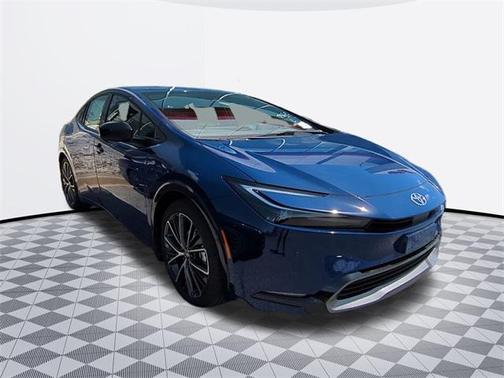 2025 Toyota Prius XLE