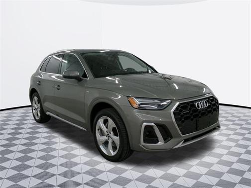 2023 Audi Q5 45 S line Premium Plus