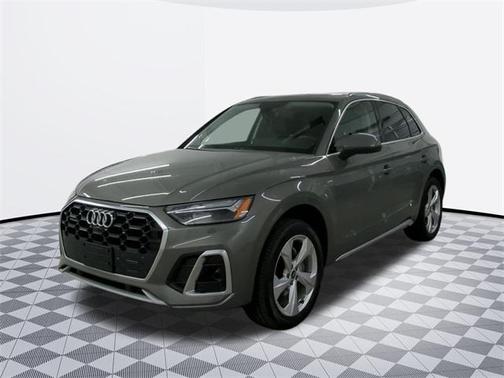 2023 Audi Q5 45 S line Premium Plus