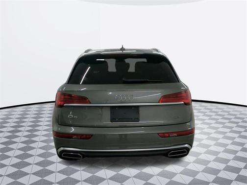 2023 Audi Q5 45 S line Premium Plus