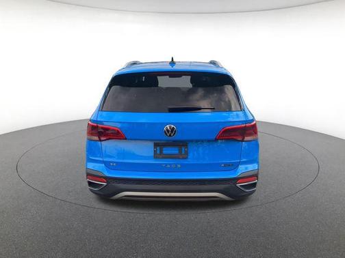 Blue 2022 Volkswagen Taos 1.5T SE