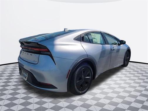 2025 Toyota Prius XLE