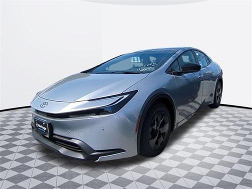 2025 Toyota Prius XLE