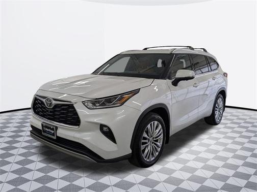 2023 Toyota Highlander Platinum