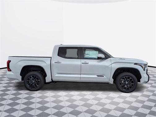 2025 Toyota Tundra Hybrid Platinum
