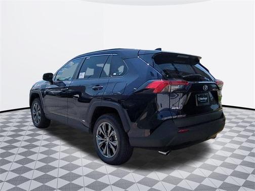 2025 Toyota RAV4 Hybrid XLE Premium