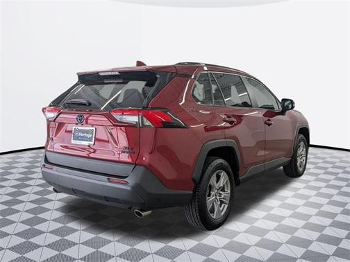 2022 Toyota RAV4 Hybrid XLE