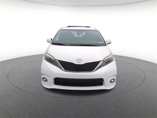 2017 Toyota Sienna SE