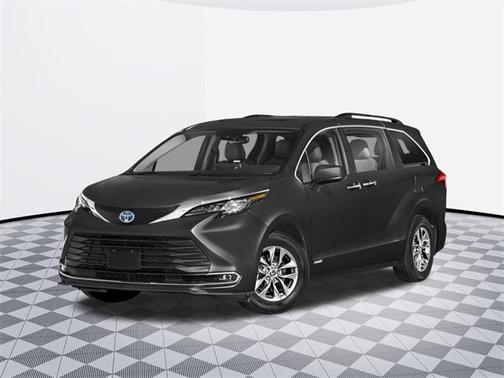 2025 Toyota Sienna XLE 7 Passenger
