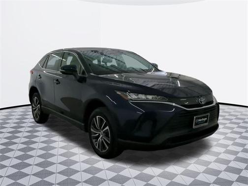 2022 Toyota Venza LE
