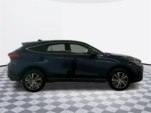 2022 Toyota Venza LE