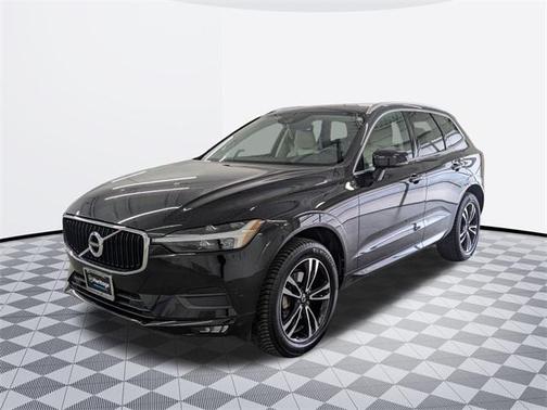 2021 Volvo XC60 T5 Momentum