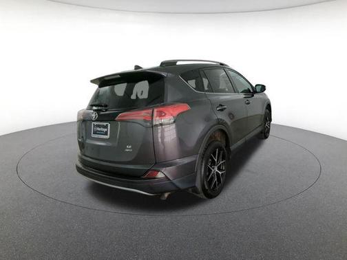 Magnetic Gray Metallic 2017 Toyota RAV4 SE