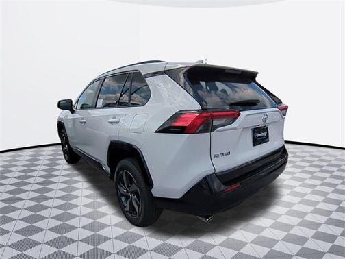 2025 Toyota RAV4 Hybrid SE