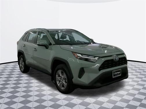 2022 Toyota RAV4 Hybrid XLE