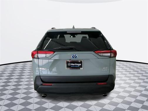 2022 Toyota RAV4 Hybrid XLE