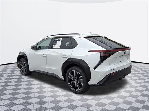 2025 Toyota bZ4X XLE