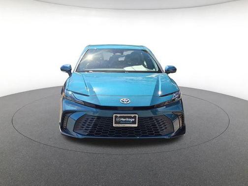 Ocean 2025 Toyota Camry SE