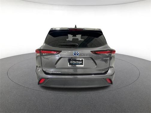 2024 Toyota Highlander Hybrid LE