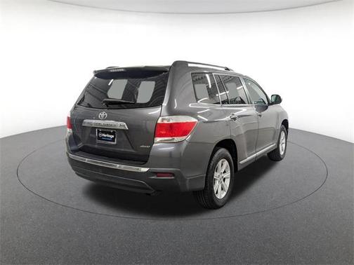 2013 Toyota Highlander SE