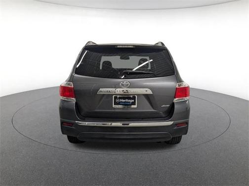 2013 Toyota Highlander SE