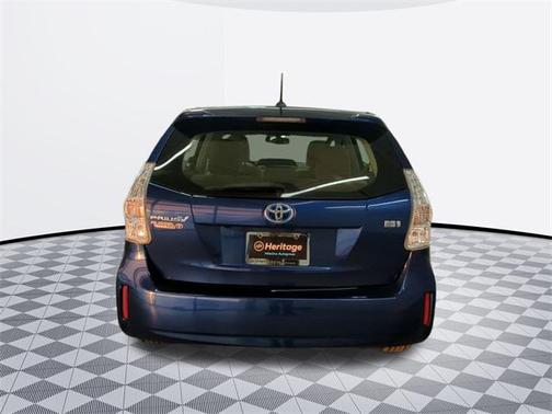 2014 Toyota Prius v Two