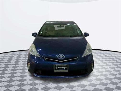 2014 Toyota Prius v Two