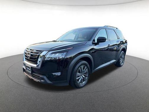 Super Black 2025 Nissan Pathfinder SV 4WD