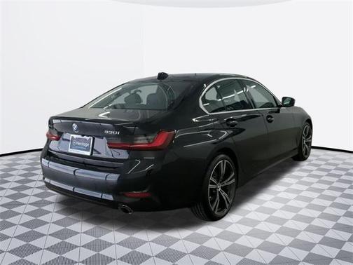 2022 BMW 330 xDrive