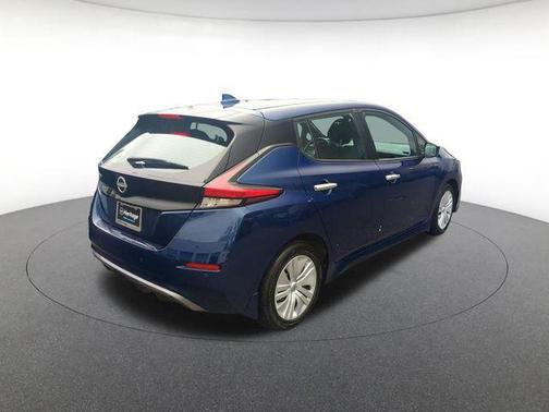 Deep Blue Pearl 2023 Nissan Leaf S 40 kWh