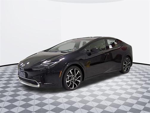 2025 Toyota Prius L