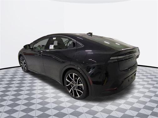 2025 Toyota Prius L