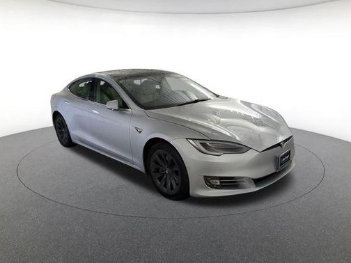 Silver Metallic 2018 Tesla Model S 75D