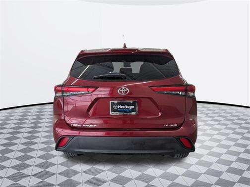 2020 Toyota Highlander LE
