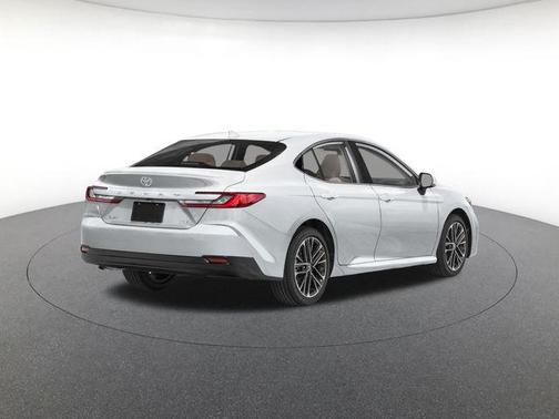 Pear 2026 Toyota Camry XLE