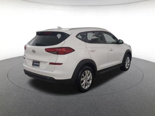 Dazzling White 2019 Hyundai TUCSON Value