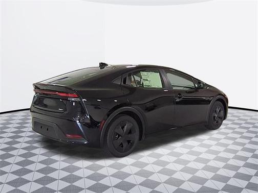 2025 Toyota Prius L