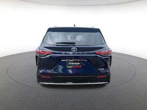 Blueprint 2025 Toyota Sienna Limited