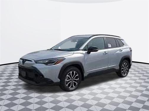 2025 Toyota Corolla Cross LE