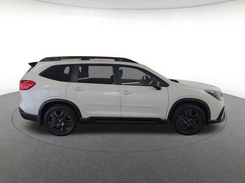 Crystal White Pearl 2023 Subaru Ascent Onyx Edition Limited 7-Passenger