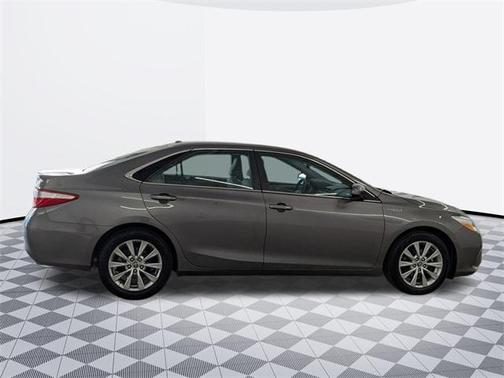 2015 Toyota Camry Hybrid XLE