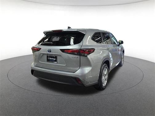 2024 Toyota Highlander Hybrid LE