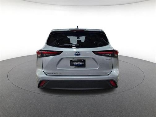 2024 Toyota Highlander Hybrid LE