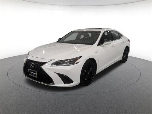 2025 Lexus ES 300h F SPORT Handling