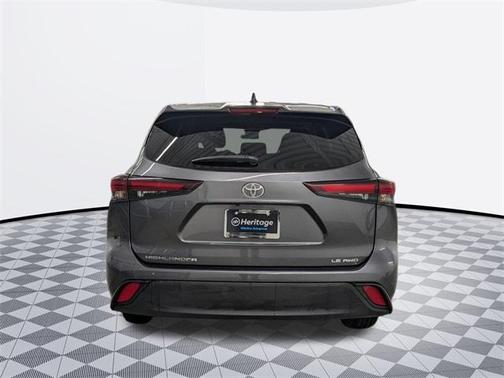 2024 Toyota Highlander LE