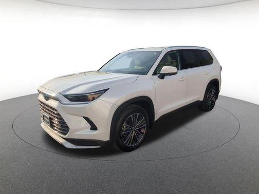 Pearl 2025 Toyota Grand Highlander Hybrid Limited MAX