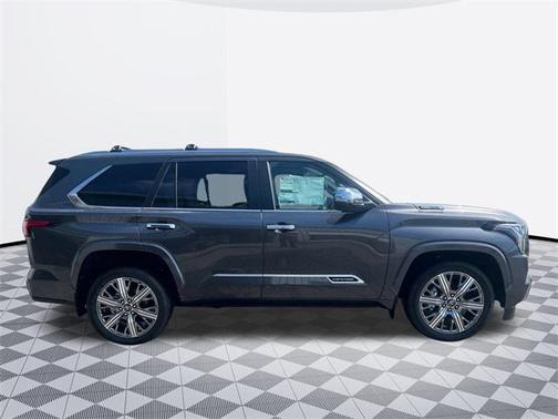 2025 Toyota Sequoia Base